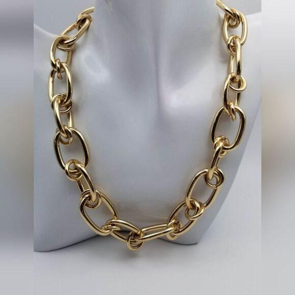 High class costly gold tone‎ link necklace
